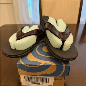 New - Clarks Women’s Brio Sol - Tortoise Sandel